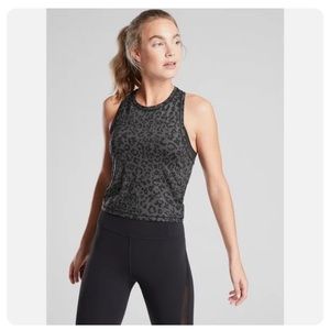 Athleta Shanti Cropped Leopard Tank Size Small arbor Olive Gray